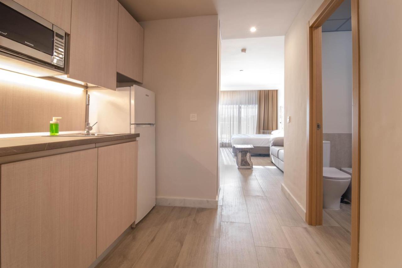 Aljarafe Suites By Qhotels Gelves Exteriör bild